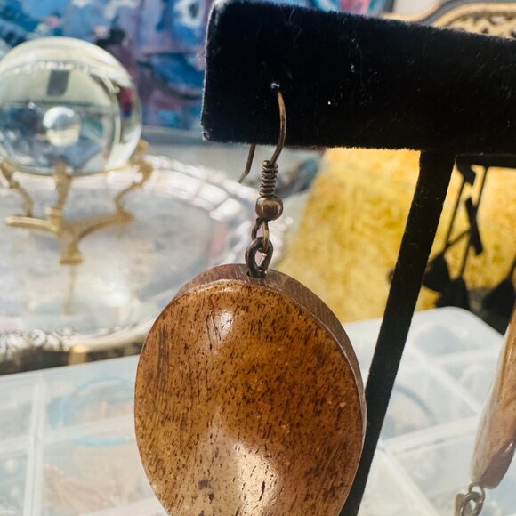 Earrings - Picture 4 of 4